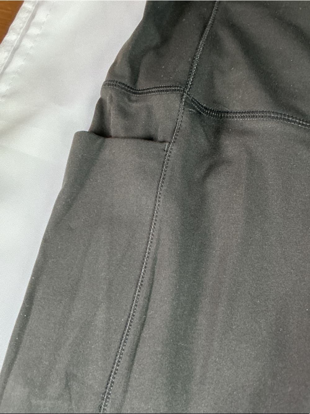 ★ NWT Black High Rise Pocket Leggings Athletic Workout Activewear - Thumbnail 3