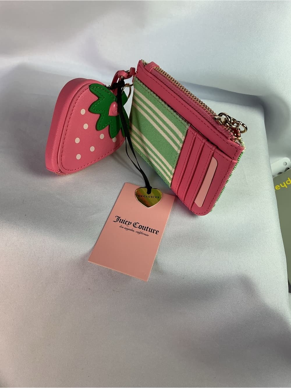 ★ Juicy Couture Juicy Paradise Strawberry Coin Purse & Card Holder NWT - Thumbnail 5