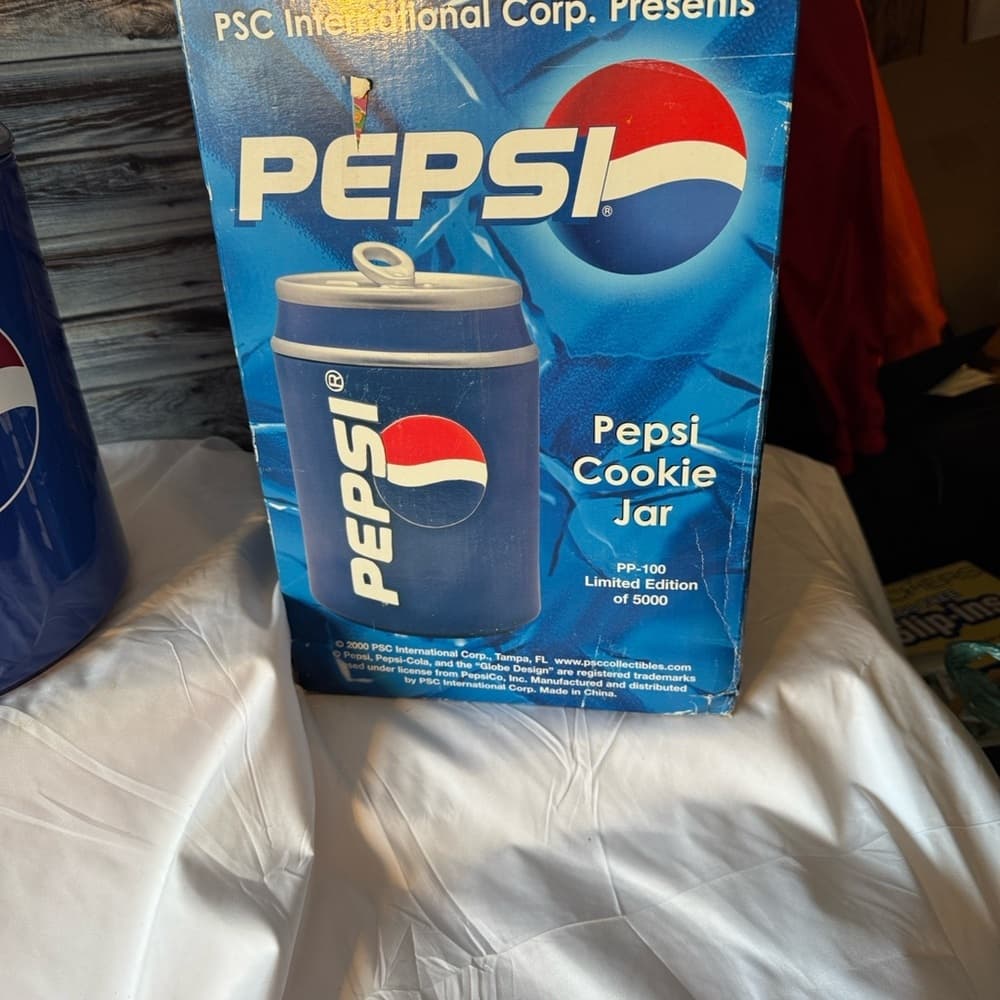 ★ Pepsi Can Cooler Ice Bucket Drink Cooler Collectible Party Decor - Thumbnail 3