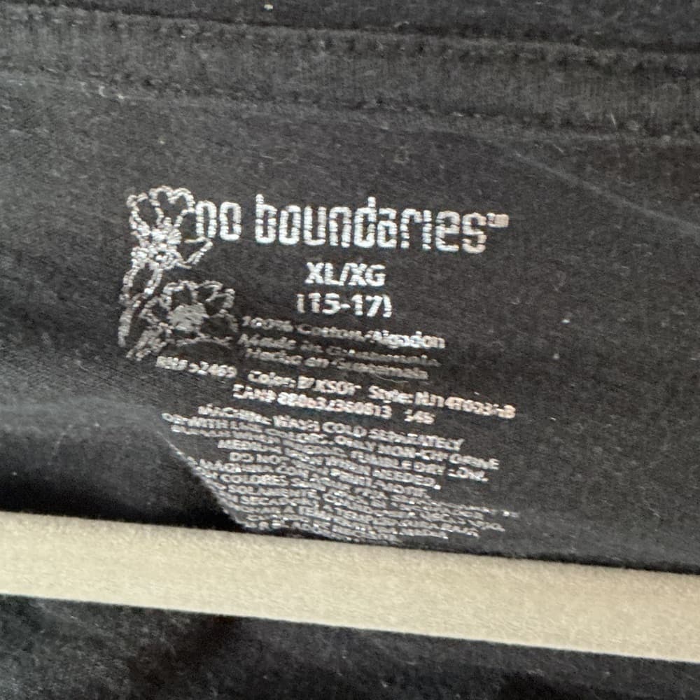 No Boundaries Black Short Sleeve Women's Top - Thumbnail 2