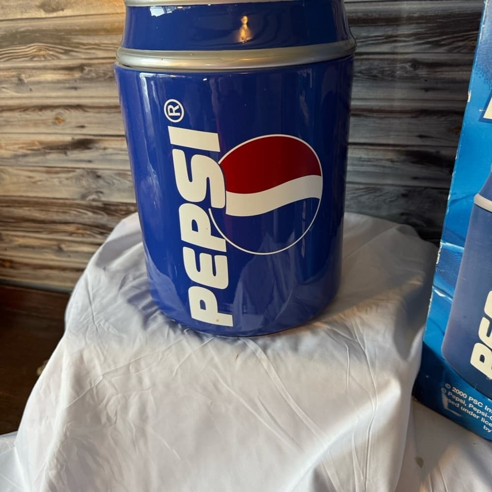★ Pepsi Can Cooler Ice Bucket Drink Cooler Collectible Party Decor - Thumbnail 5