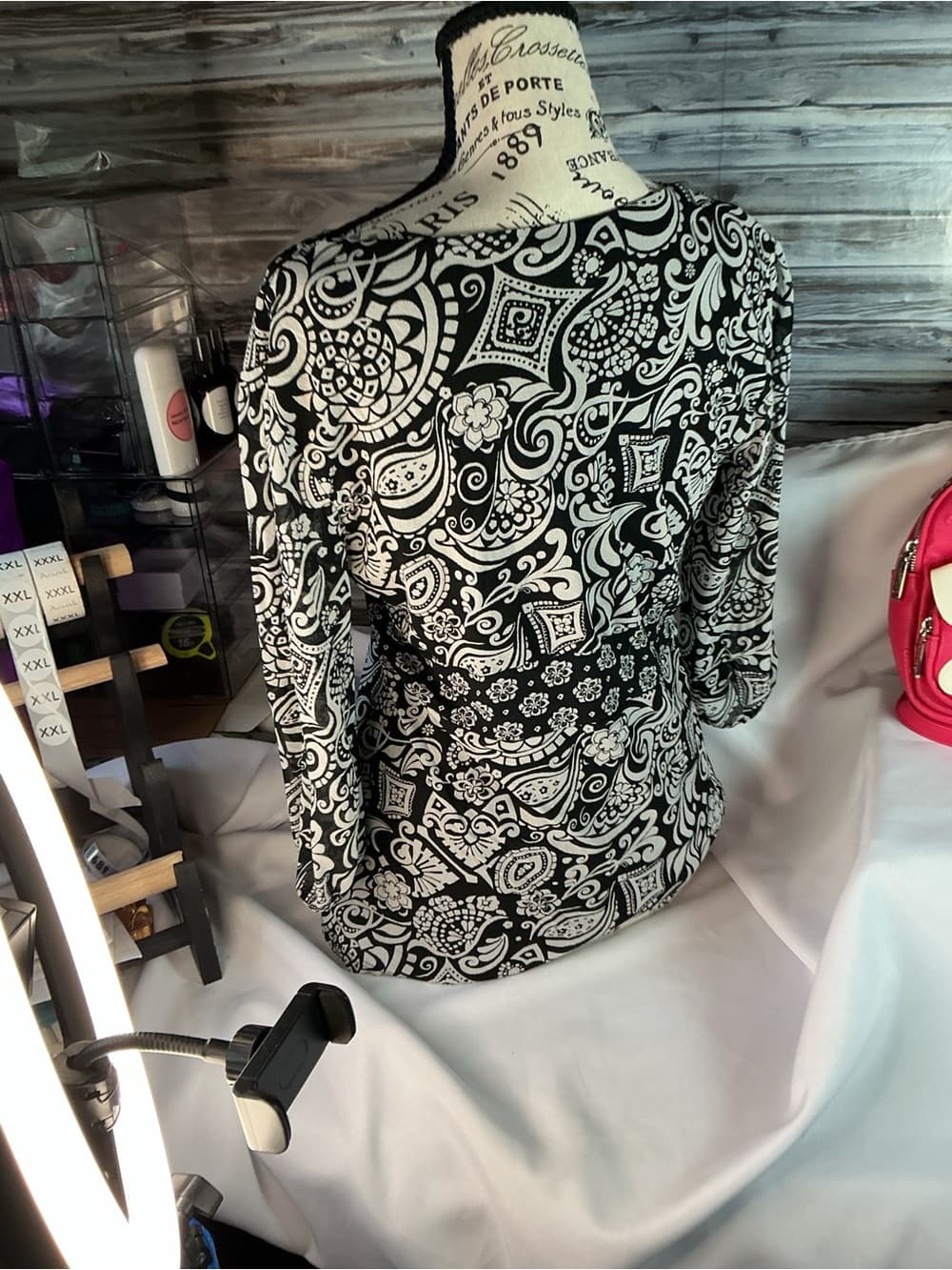 ★ Black & White Paisley Floral Peplum V-Neck Blouse Top Women’s - Thumbnail 6