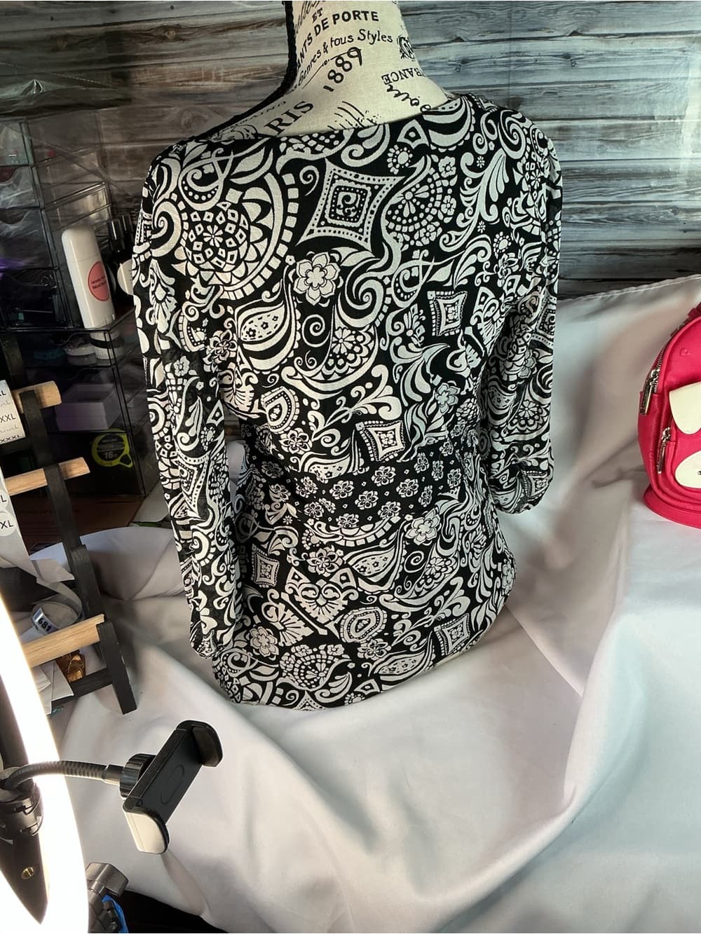 ★ Black & White Paisley Floral Peplum V-Neck Blouse Top Women’s - Thumbnail 5