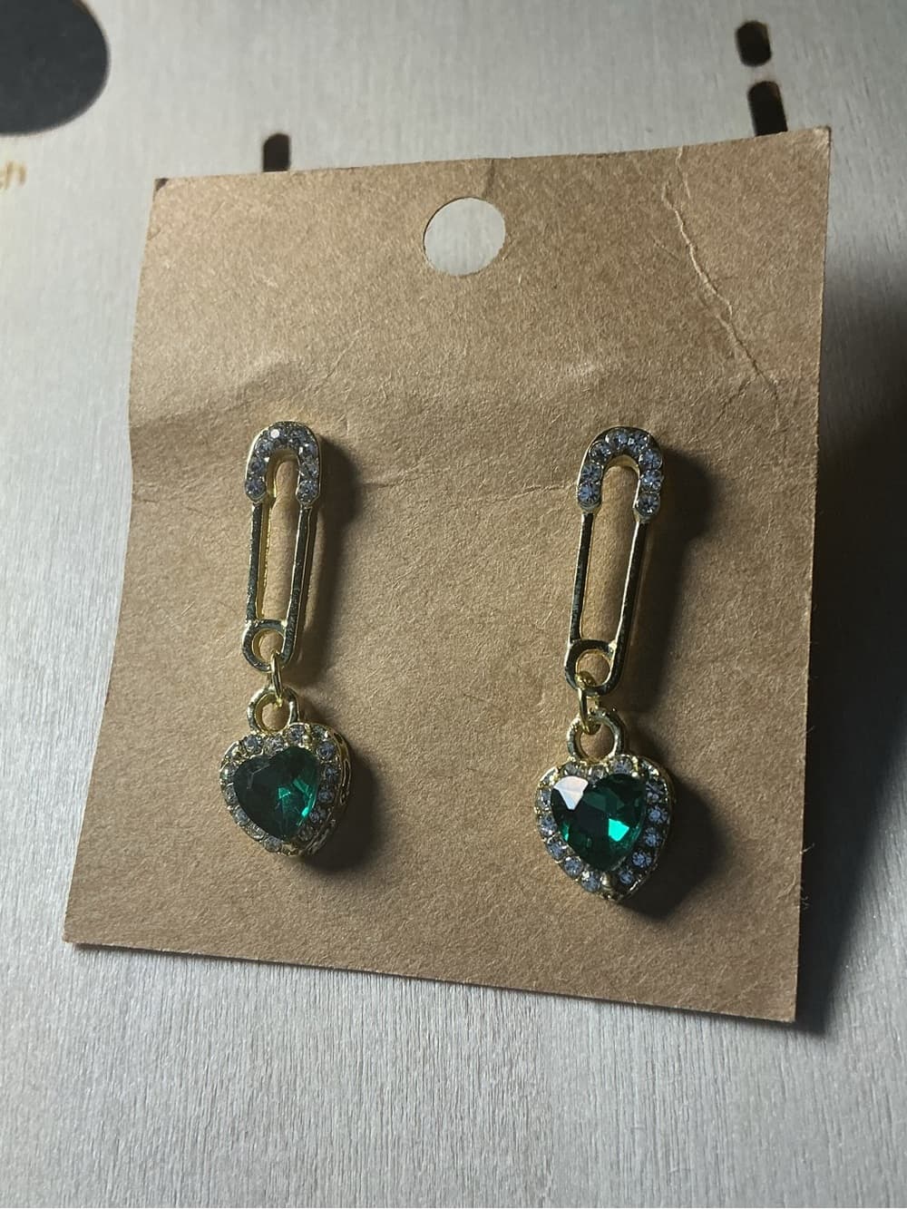 ⭐ Emerald Green Heart Drop Earrings Gold Tone Rhinestone Safety Pin - Thumbnail 6