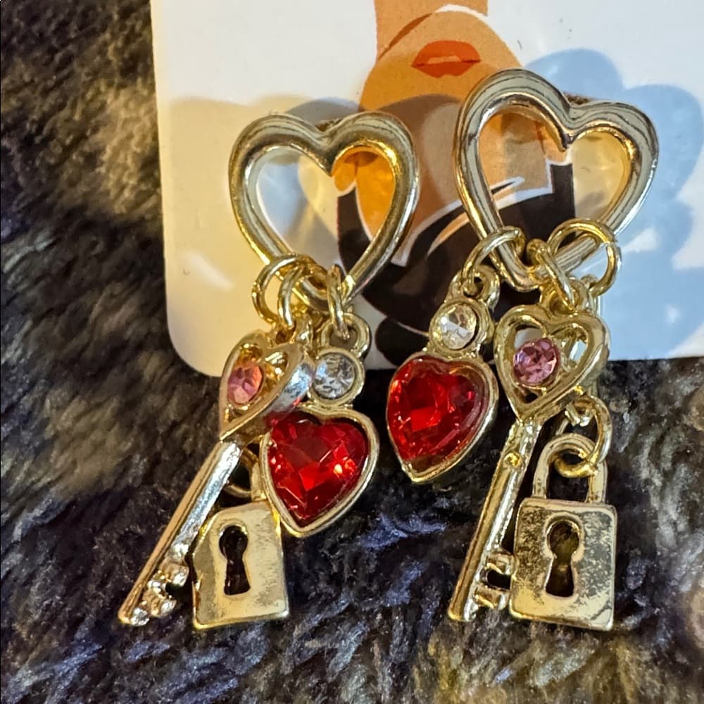 ★Gold Heart Lock Key Charm Earrings Coquette Y2K Glam - Thumbnail 5