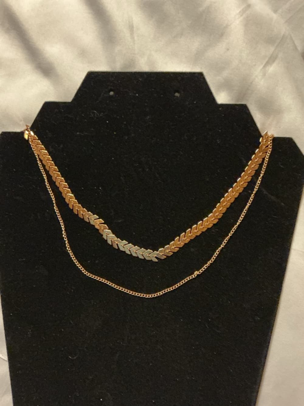 Gold Two-Layer Chevron Chain Necklace - Women Jewelry - Thumbnail 4