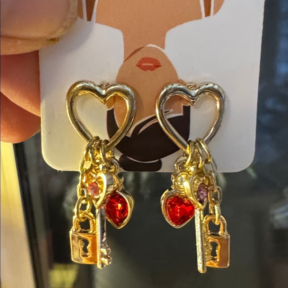 ★Gold Heart Lock Key Charm Earrings Coquette Y2K Glam - Thumbnail 3