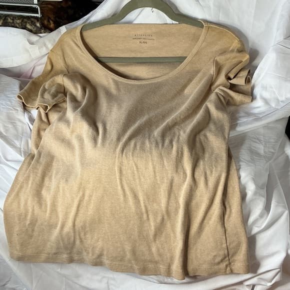 Universal Thread Tan Short Sleeve Women's Tee - Thumbnail 5