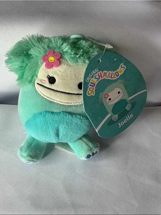 Squishmallows Joelle Clip Keychain Green Bigfoot Plush NWT - Thumbnail 5