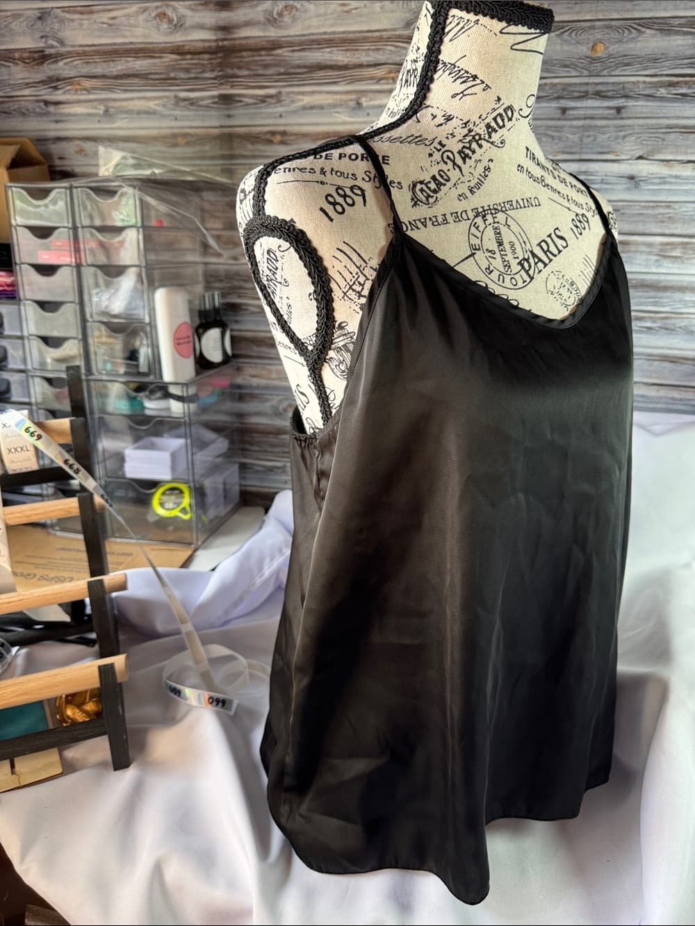 ★ Black Satin Cami Tank Top Adjustable Straps Silky Minimalist Chic - Thumbnail 3