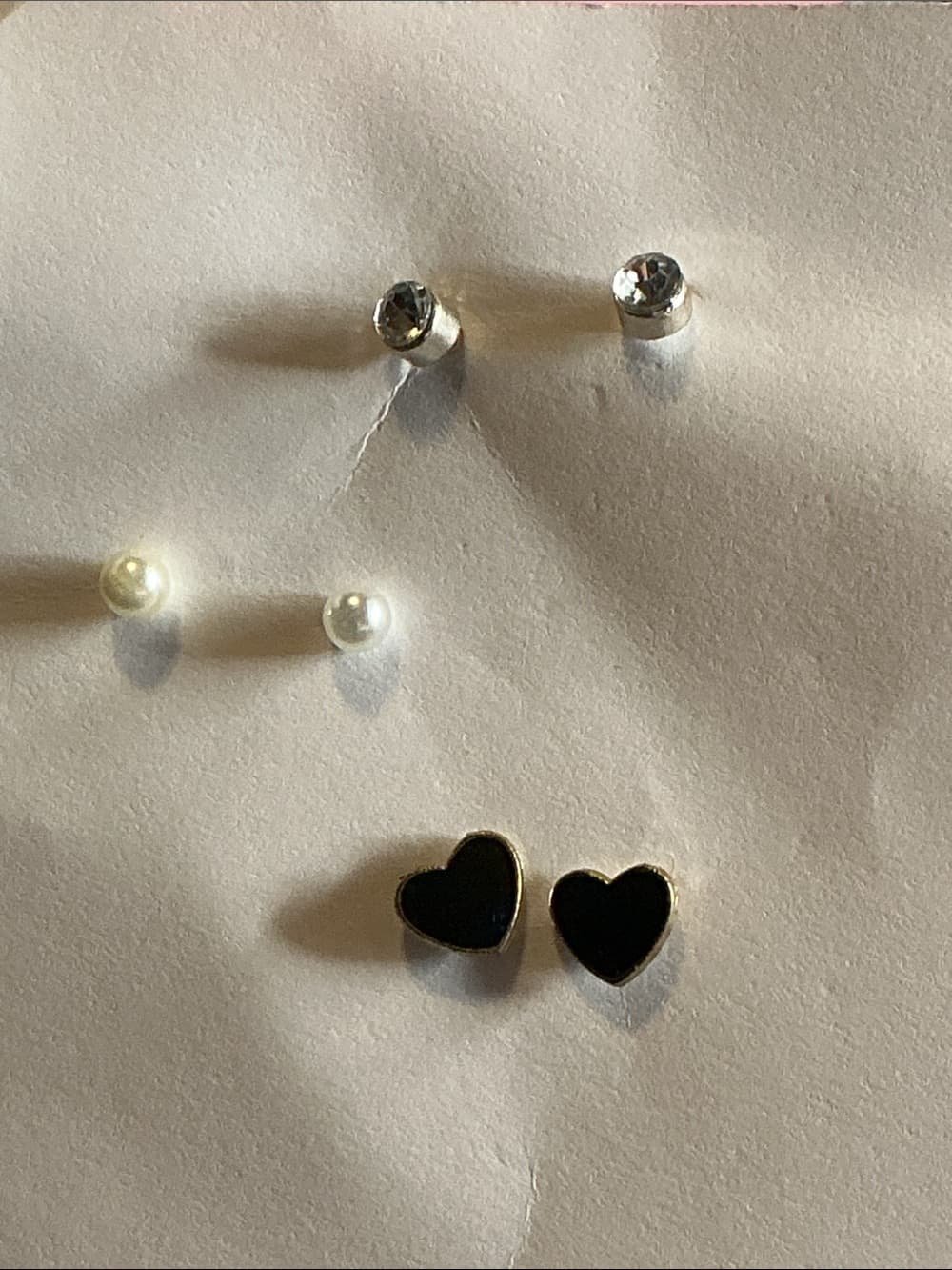 ⭐ 3 Pair Stud Earring Set Hearts Pearls Rhinestones Minimalist - Thumbnail 2