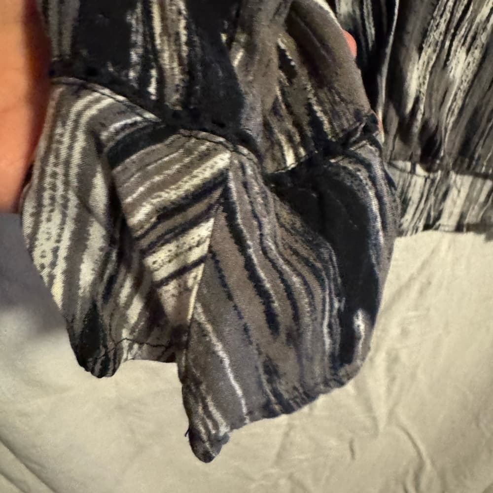★ Gloria Vanderbilt Black Gray Abstract Print Blouse Women PXL - Thumbnail 3