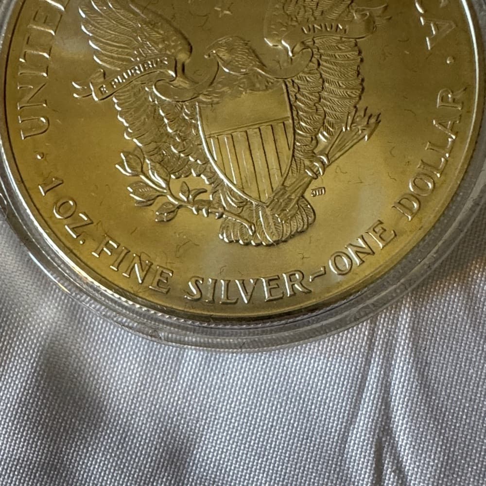Dale Earnhardt Jr. Commemorative Coin in Case. - Thumbnail 3