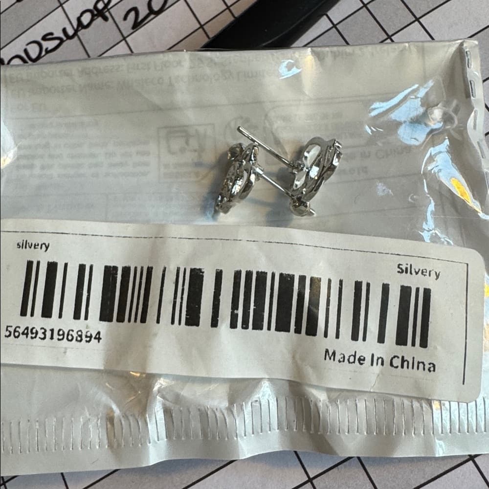 Silver Heart Stethoscope Nurse or Doctor Earrings - Thumbnail 3