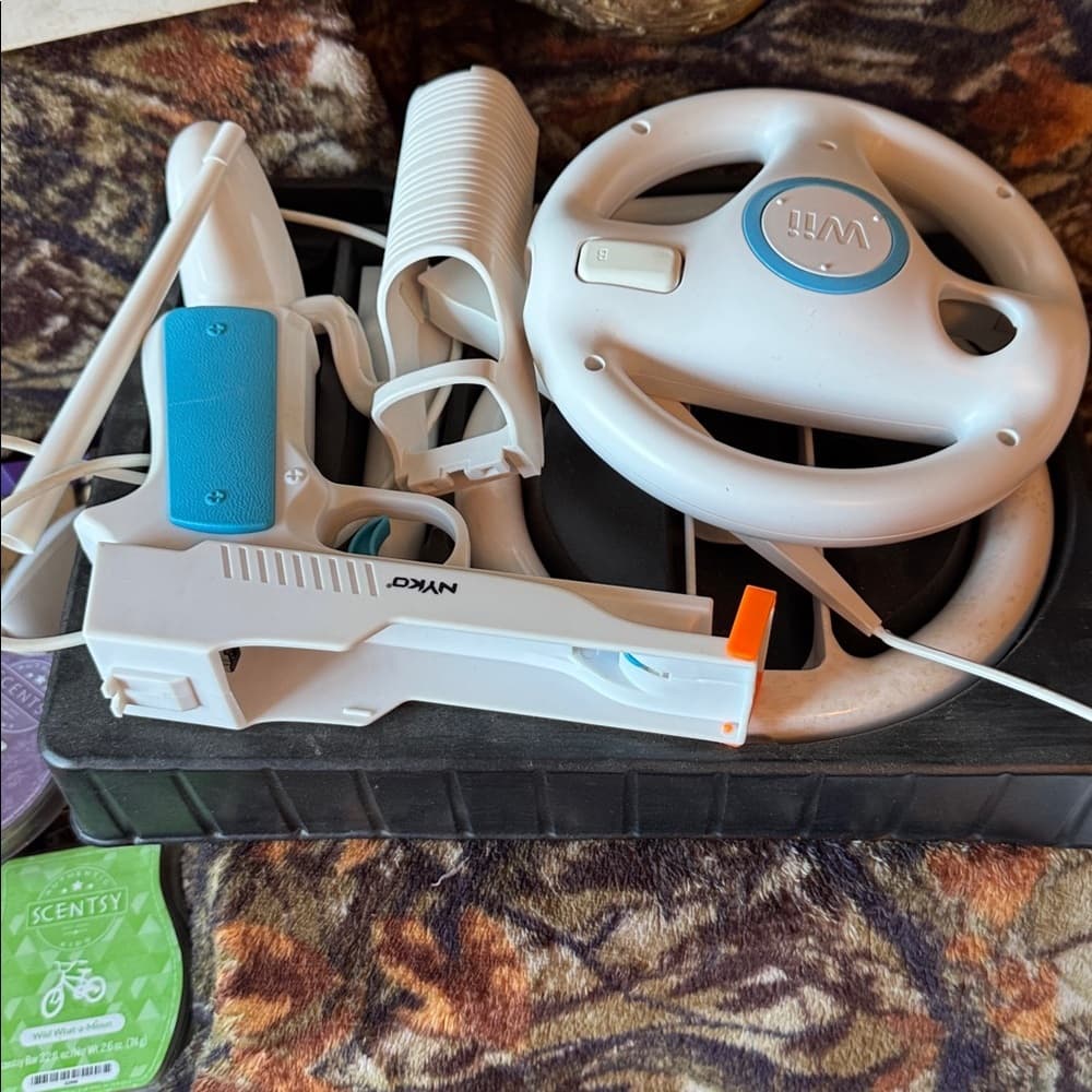 Nintendo Wii Console Set with White Accessories