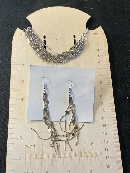 ★ Silver Tone Fringe Earrings & Layered Bracelet Set - Thumbnail 7