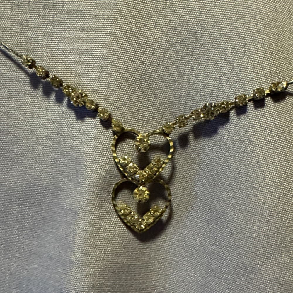 Elegant Gold Heart Necklace - Thumbnail 7