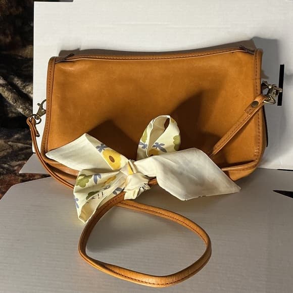 ⭐ Cognac Brown Crossbody Bag Minimalist Everyday Shoulder Purse - Thumbnail 10