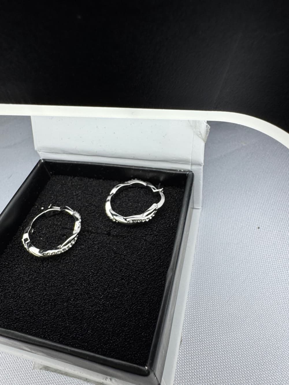 Cate & Chloe Silver Tone Hoop Earrings Rhinestone Gift Box - Thumbnail 5