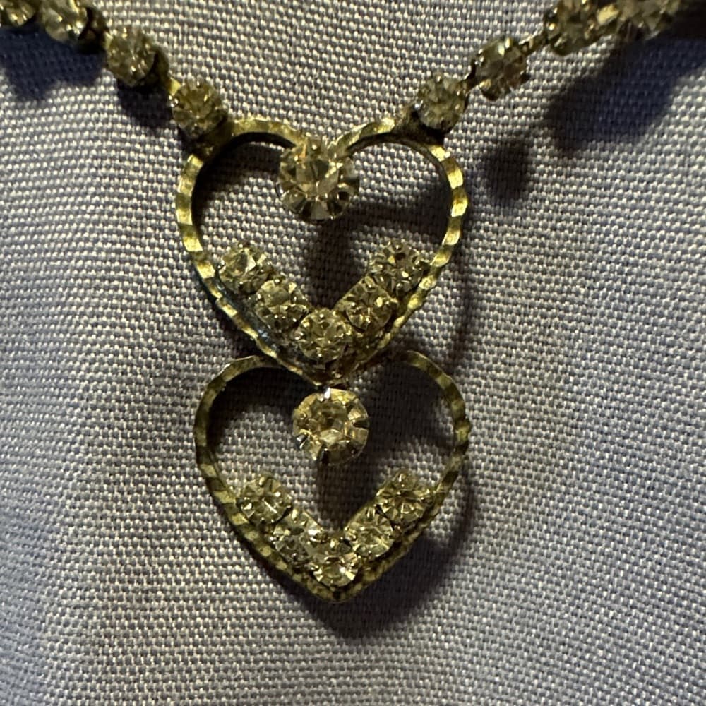 Elegant Gold Heart Necklace - Thumbnail 3