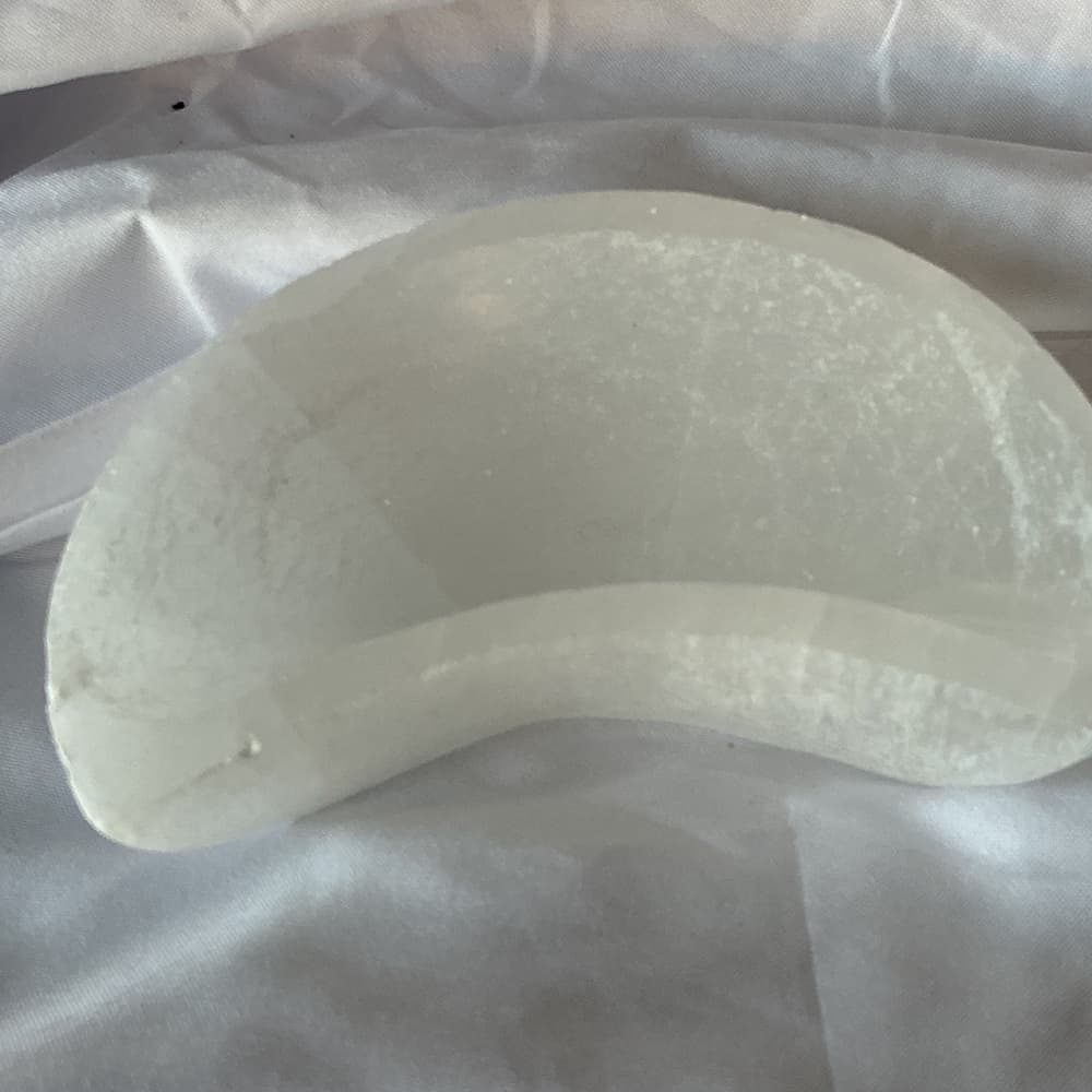 Elegant White Crescent Home Accent - Thumbnail 2