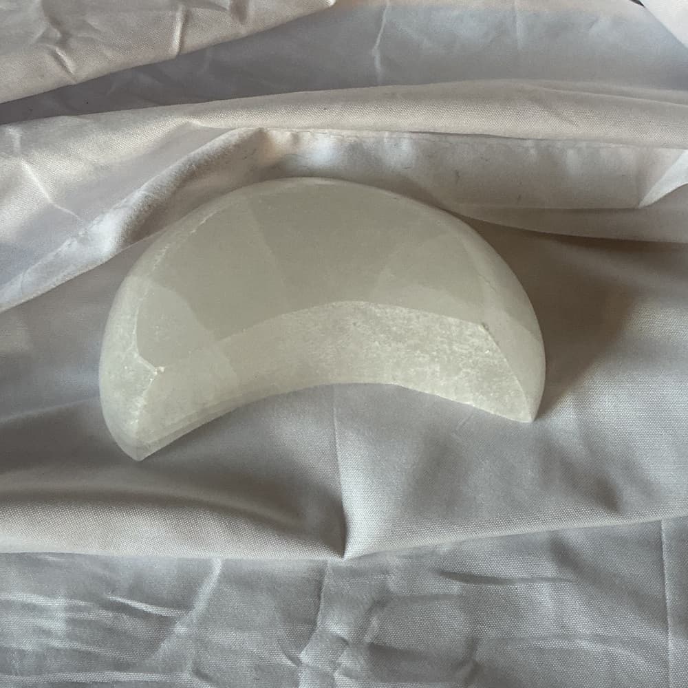 Elegant White Crescent Home Accent - Thumbnail 5