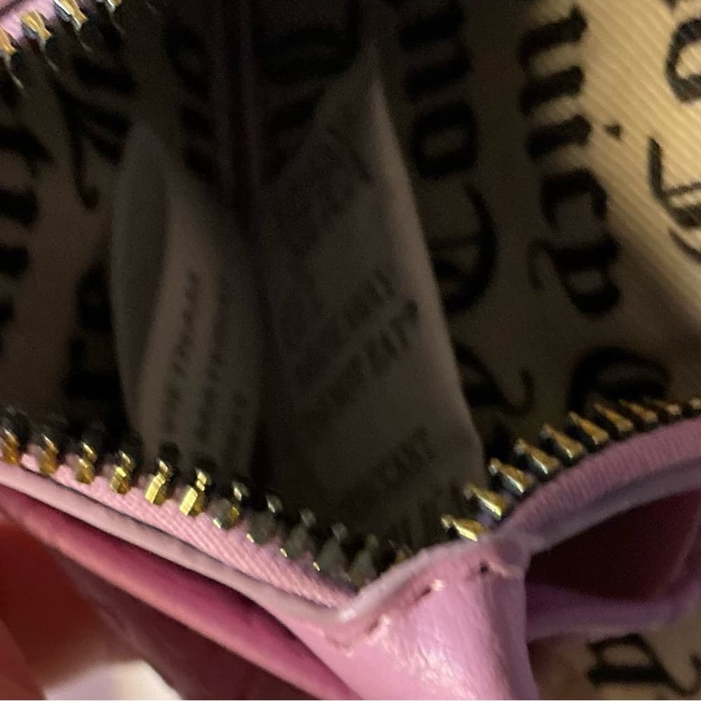 ★💖 Juicy Couture Pink Embossed Logo Wallet Card Holder Wristlet - Thumbnail 4