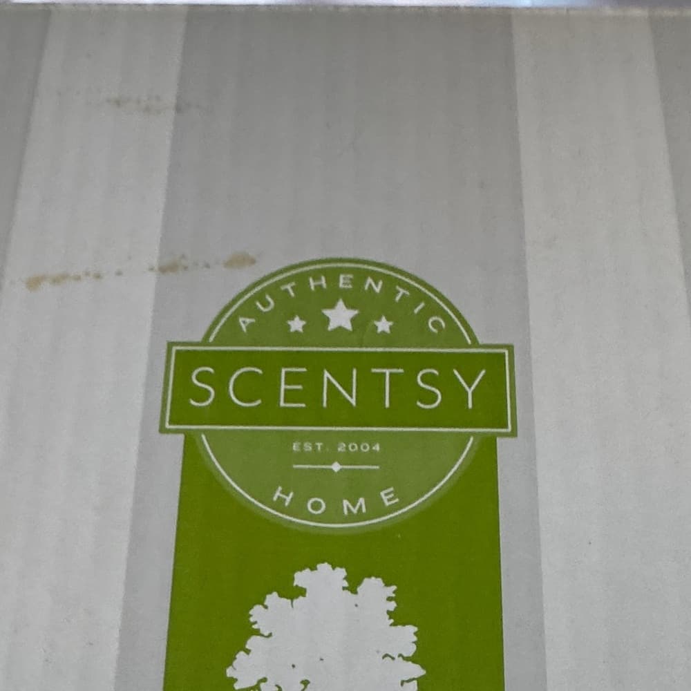 Scentsy Green and White Authentic ceramic nightlight