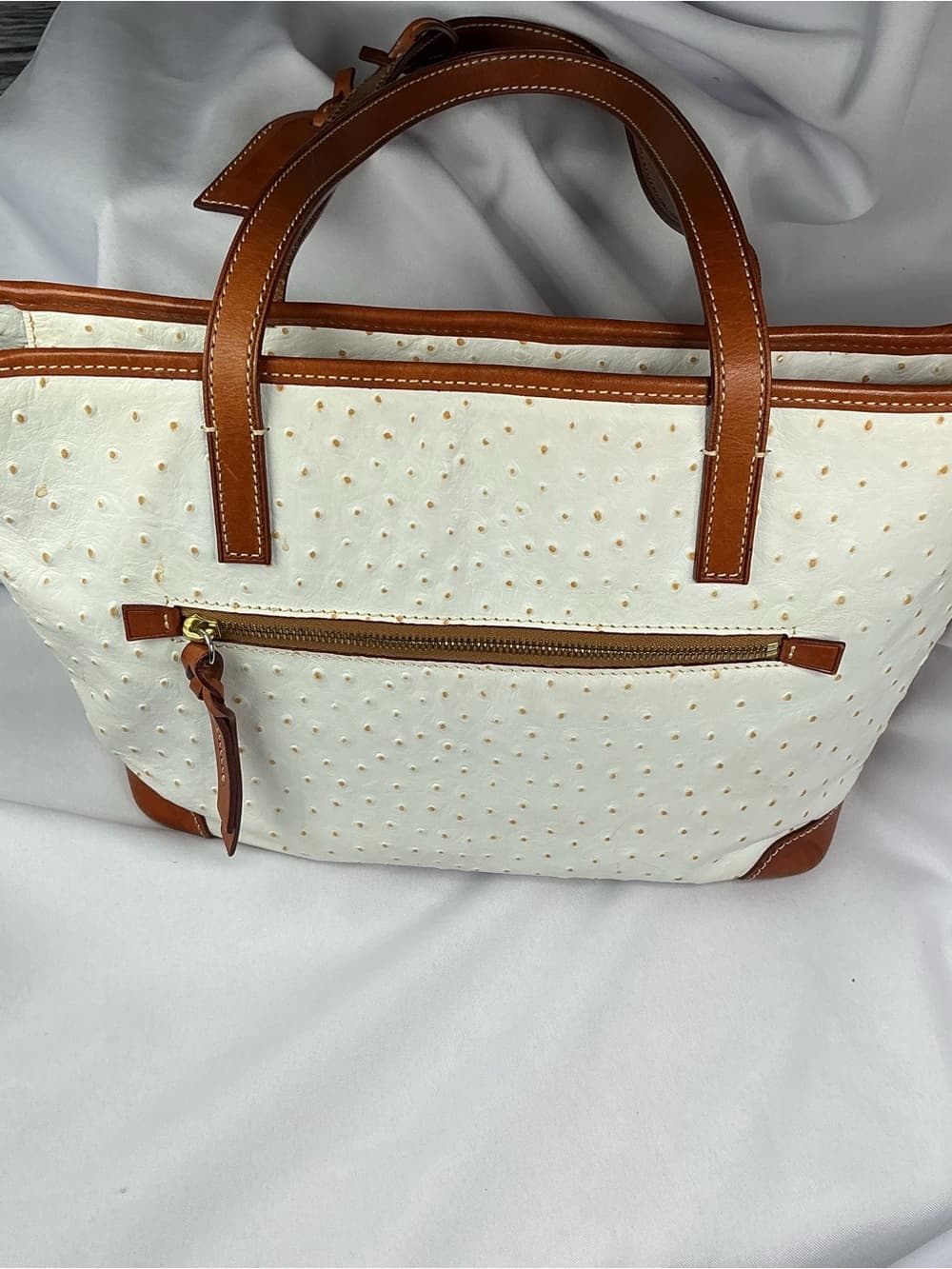 ⭐ Vintage Dooney & Bourke White Ostrich Embossed Leather Tote Bag - Thumbnail 2