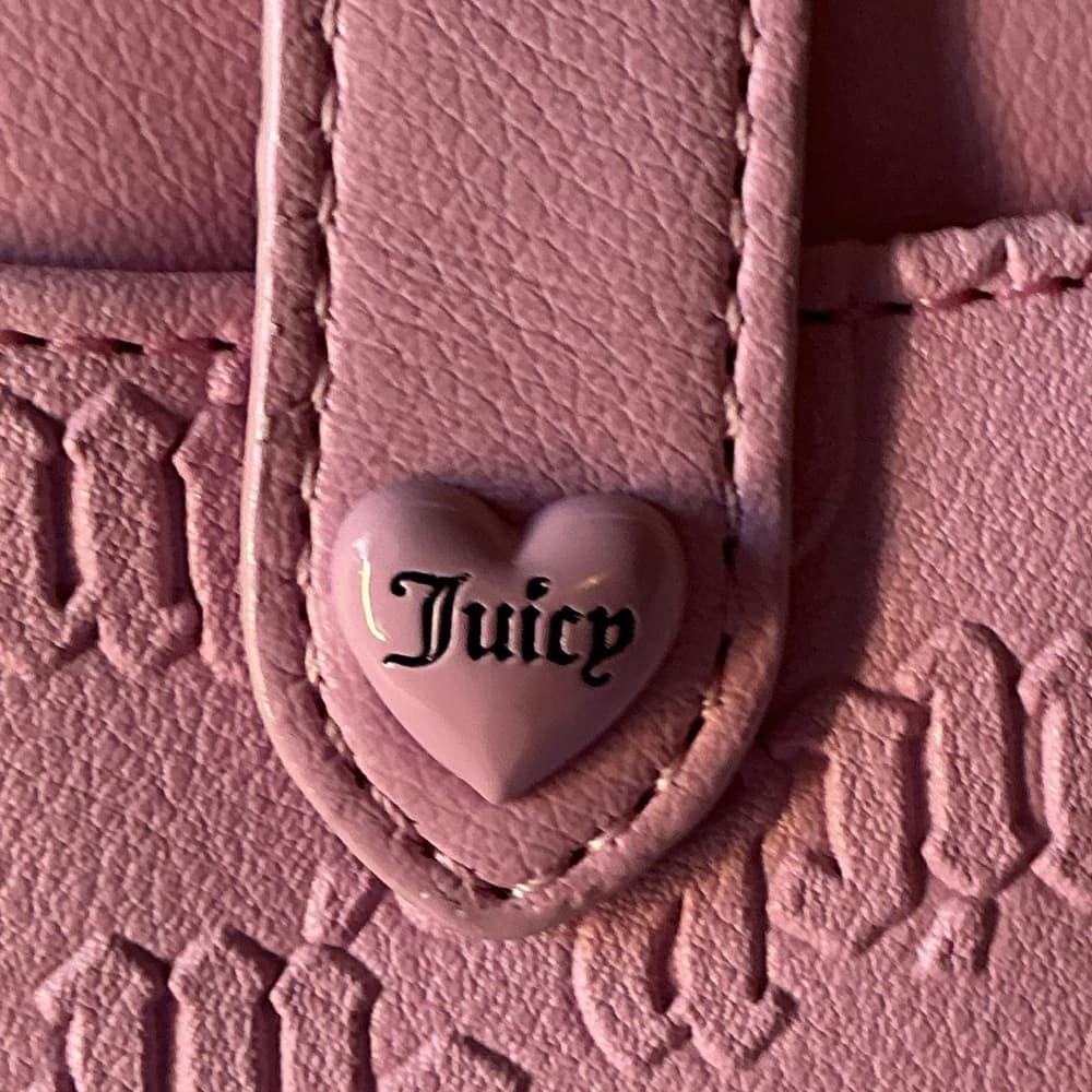 ★💖 Juicy Couture Pink Embossed Logo Wallet Card Holder Wristlet
