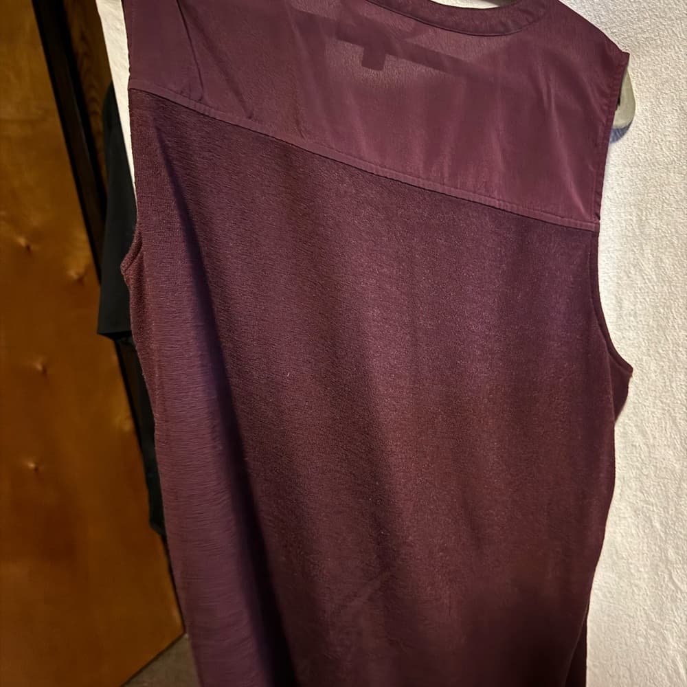 Sleeveless Plum Top - Thumbnail 4