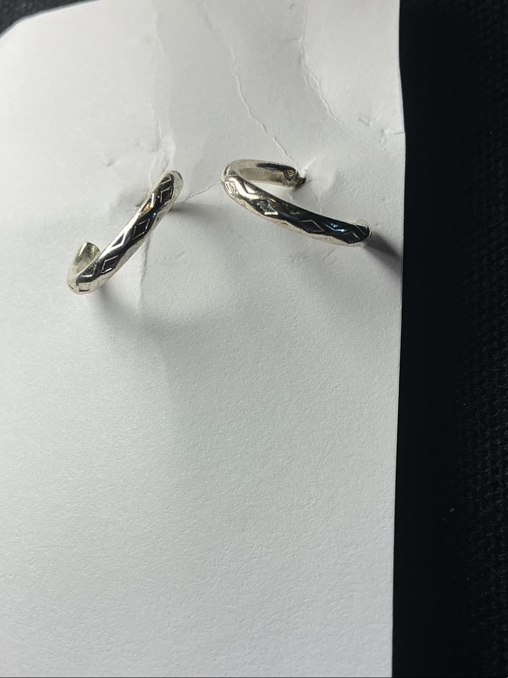 ⭐ Silver Tone Twisted Hoop Earrings Black Enamel Minimalist Boho