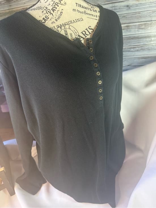 ⭐️Women's Black Ribbed Button Henley Sweater - Thumbnail 7