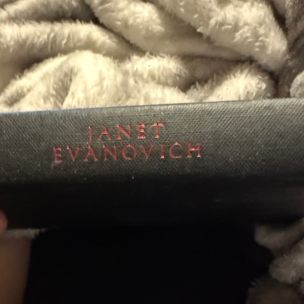 ★ Wicked Appetite Janet Evanovich Hardcover Novel No Dust Jacket - Thumbnail 2