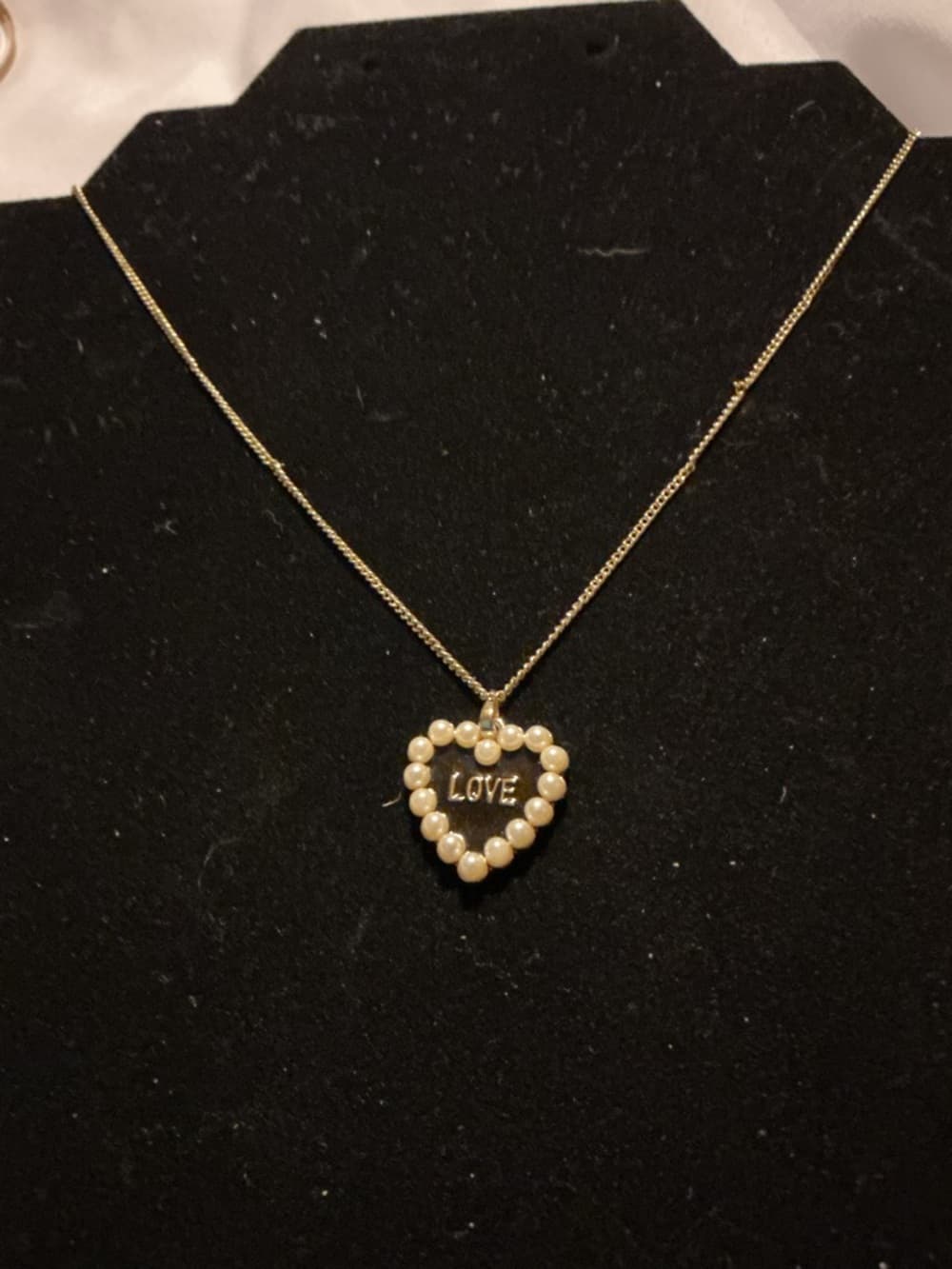 ⭐️Gold Tone Heart LOVE Pendant Necklace Faux Pearl Romantic Cute - Thumbnail 2