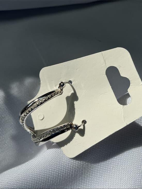 ⭐ Silver Rhinestone Hoop Earrings Classic Sparkle Glam Hoops - Thumbnail 4