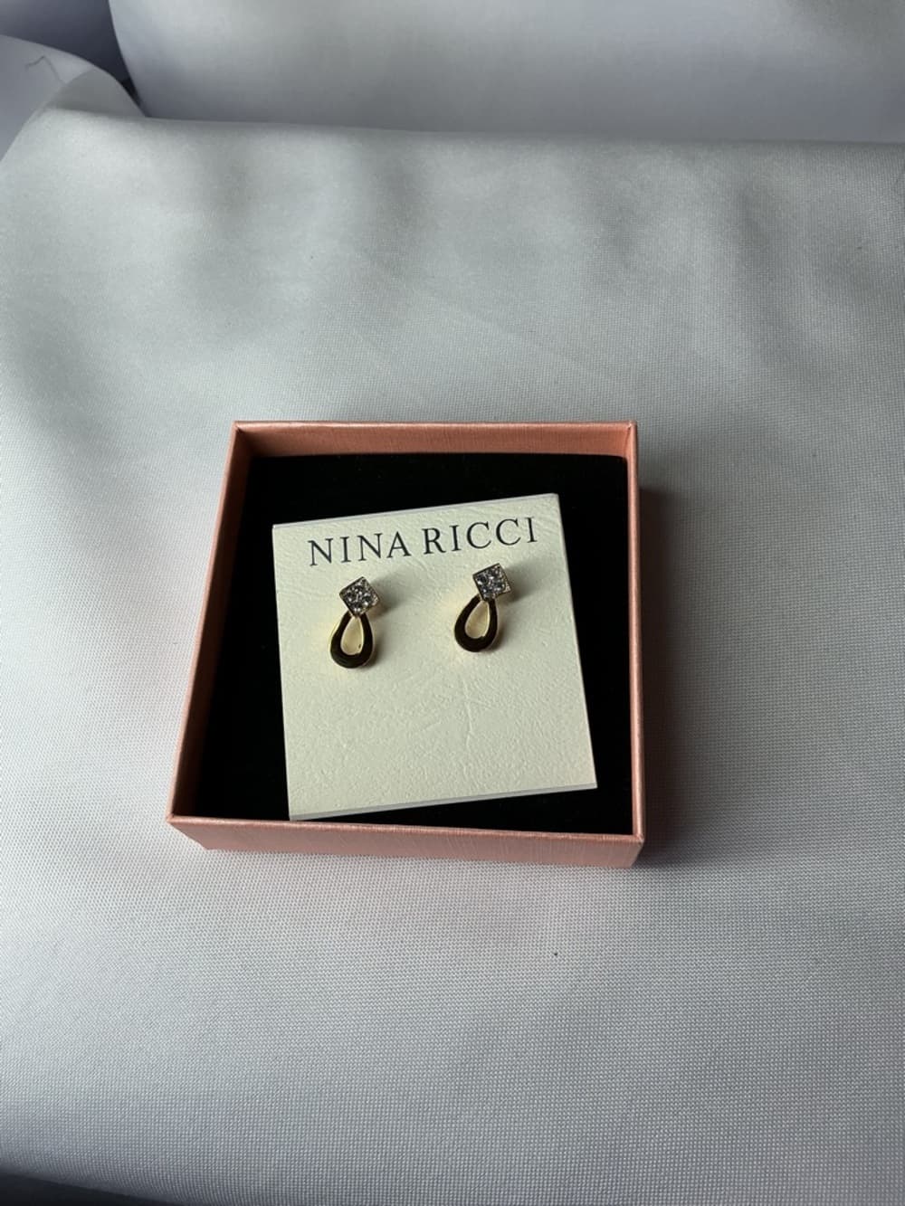 ⭐ Nina Ricci Gold Tone Drop Earrings Rhinestone Tortoise Designer Vintage Chic - Thumbnail 3