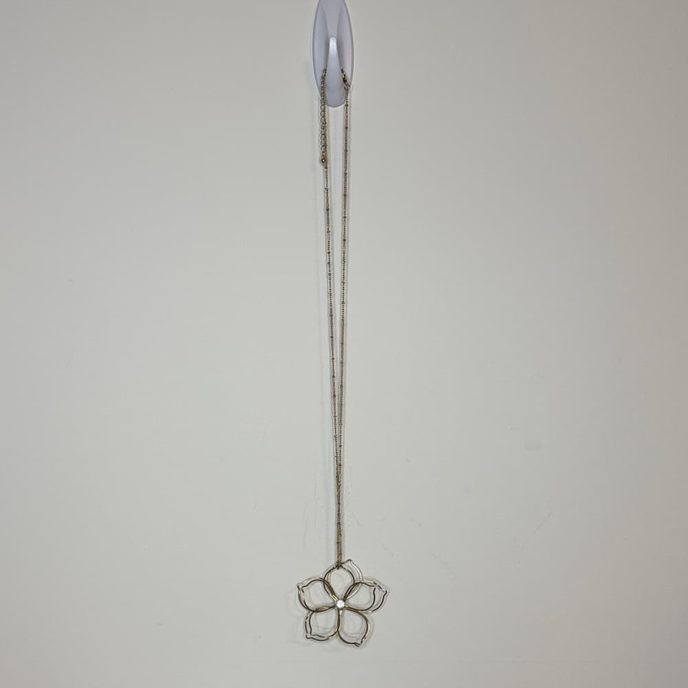 Qlanruna Gold Flower Pendant Necklace Crystal Center Adjustable - Thumbnail 2