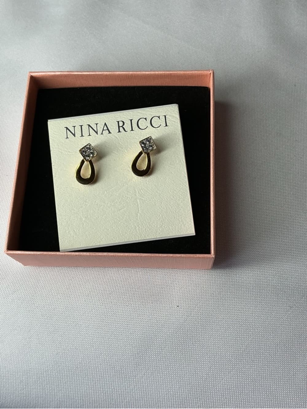 ⭐ Nina Ricci Gold Tone Drop Earrings Rhinestone Tortoise Designer Vintage Chic
