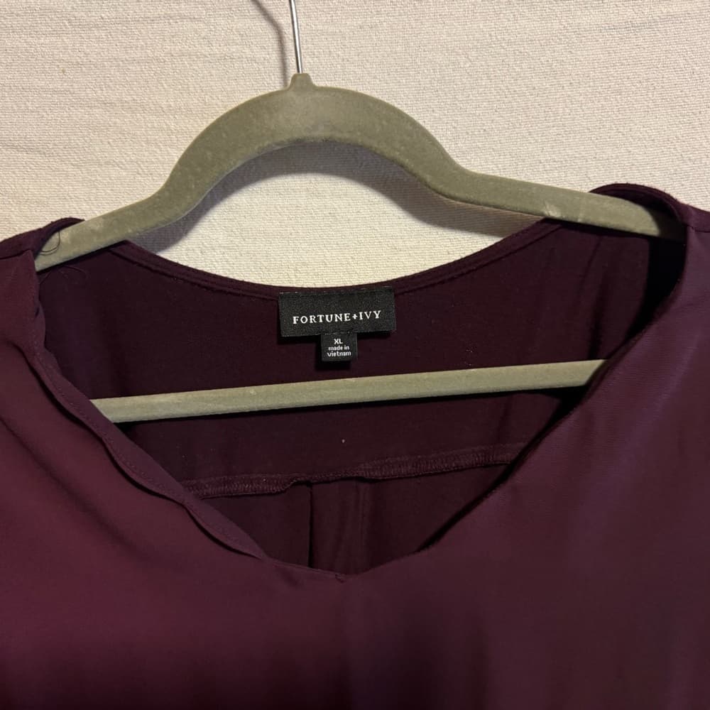 ⭐ Mauve V Neck Blouse Long Sleeve Flowy Top Women Lightweight
