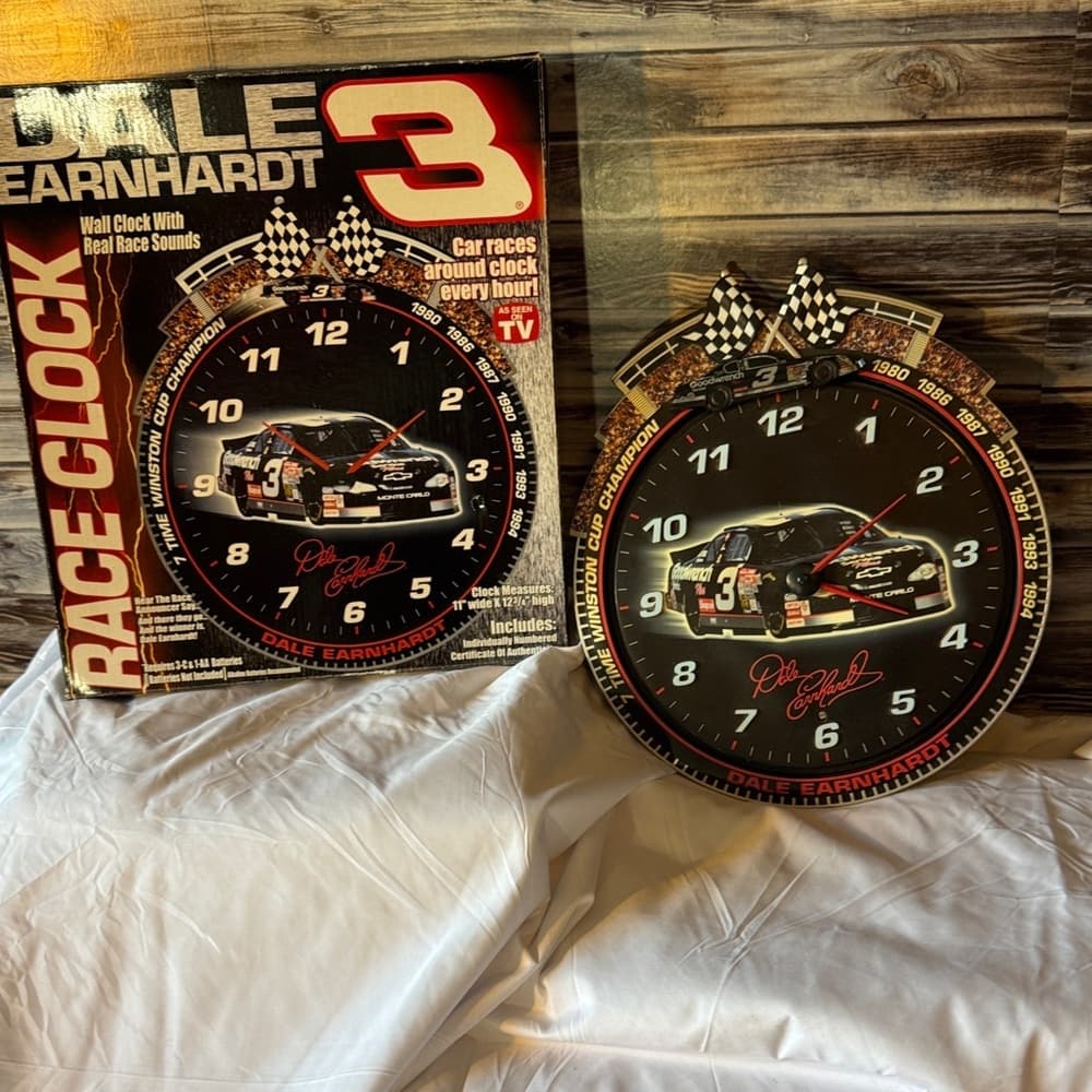Race Car Wall Clock with Real Sounds. - Thumbnail 6