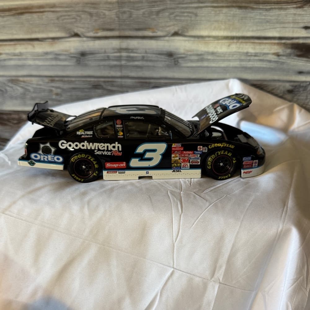 Goodwrench Oreo Diecast Car Model Box - Thumbnail 3