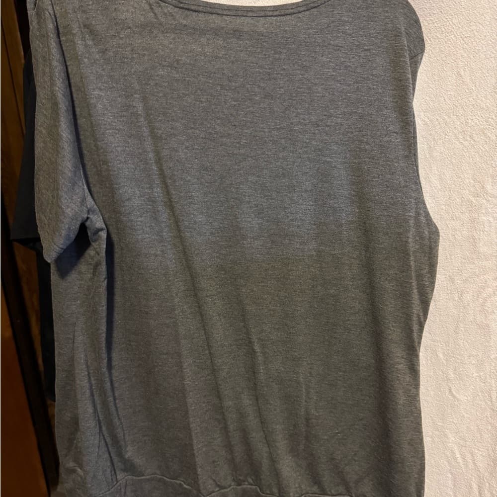 ★ Boutique Plaid Insert Surplice Top Gray Short Sleeve Blouse XL - Thumbnail 2