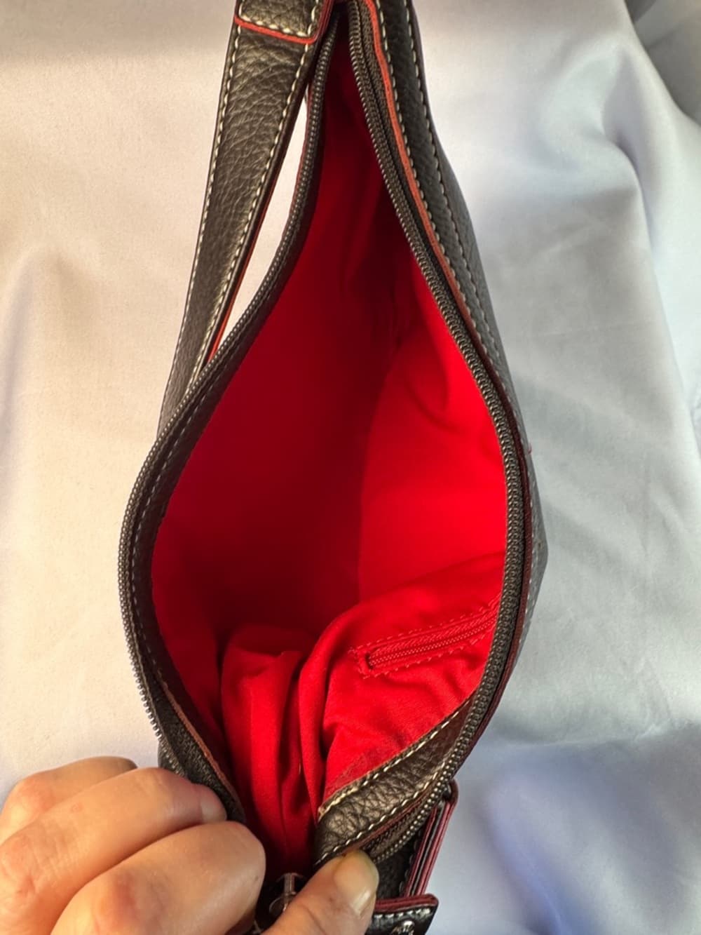 ⭐ Tommy Hilfiger Black Pebbled Hobo Bag Red Trim Shoulder Purse - Thumbnail 6