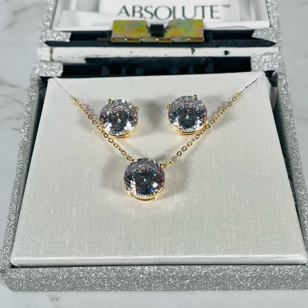 ⭐️A Absolute CZ Jewelry Set Gold Tone Necklace & Stud Earrings