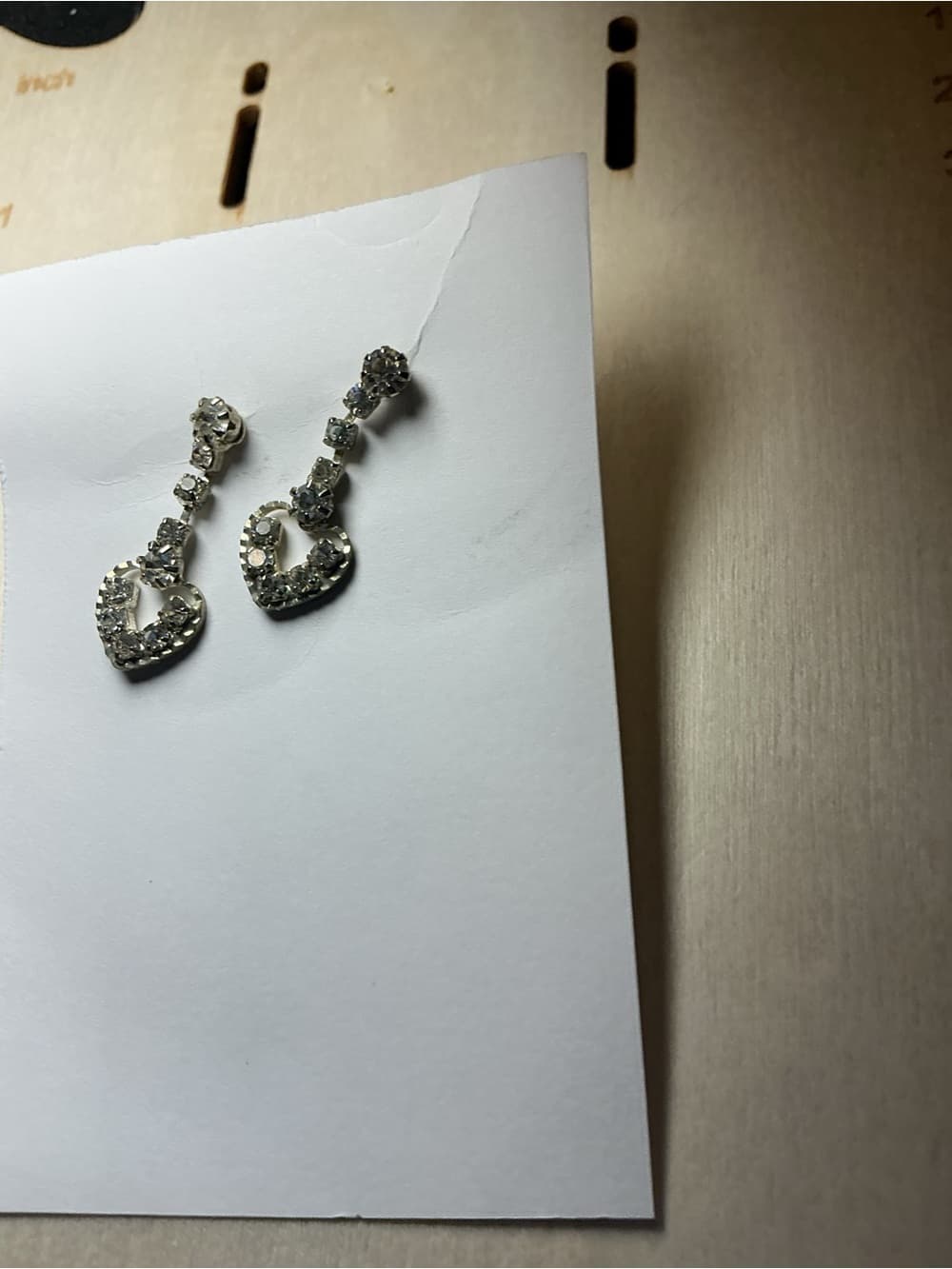⭐ Vintage Style Rhinestone Heart Drop Earrings Silver Tone Glam