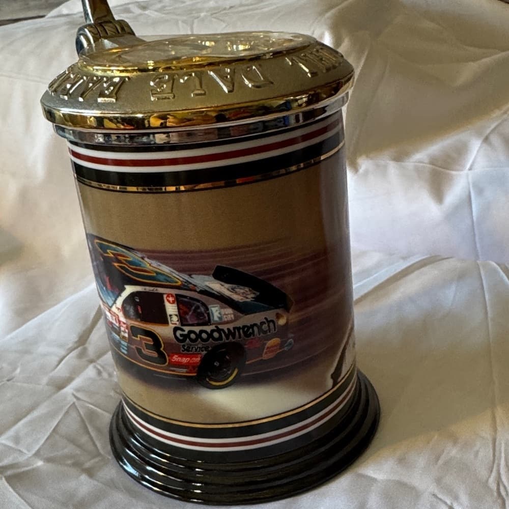Dale Earnhardt Commemorative Beer Stein with Gold Lid - Thumbnail 4
