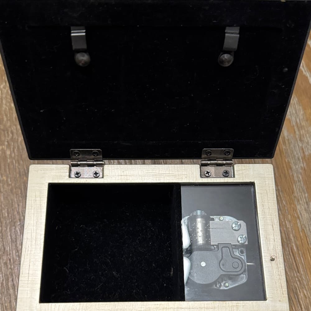 ★ Carson Amazing Grace Music Box Special Keepsake Jewelry Box Gift