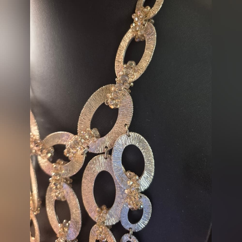 Simply Vera Gold tone Textured Statement Necklace - Thumbnail 2