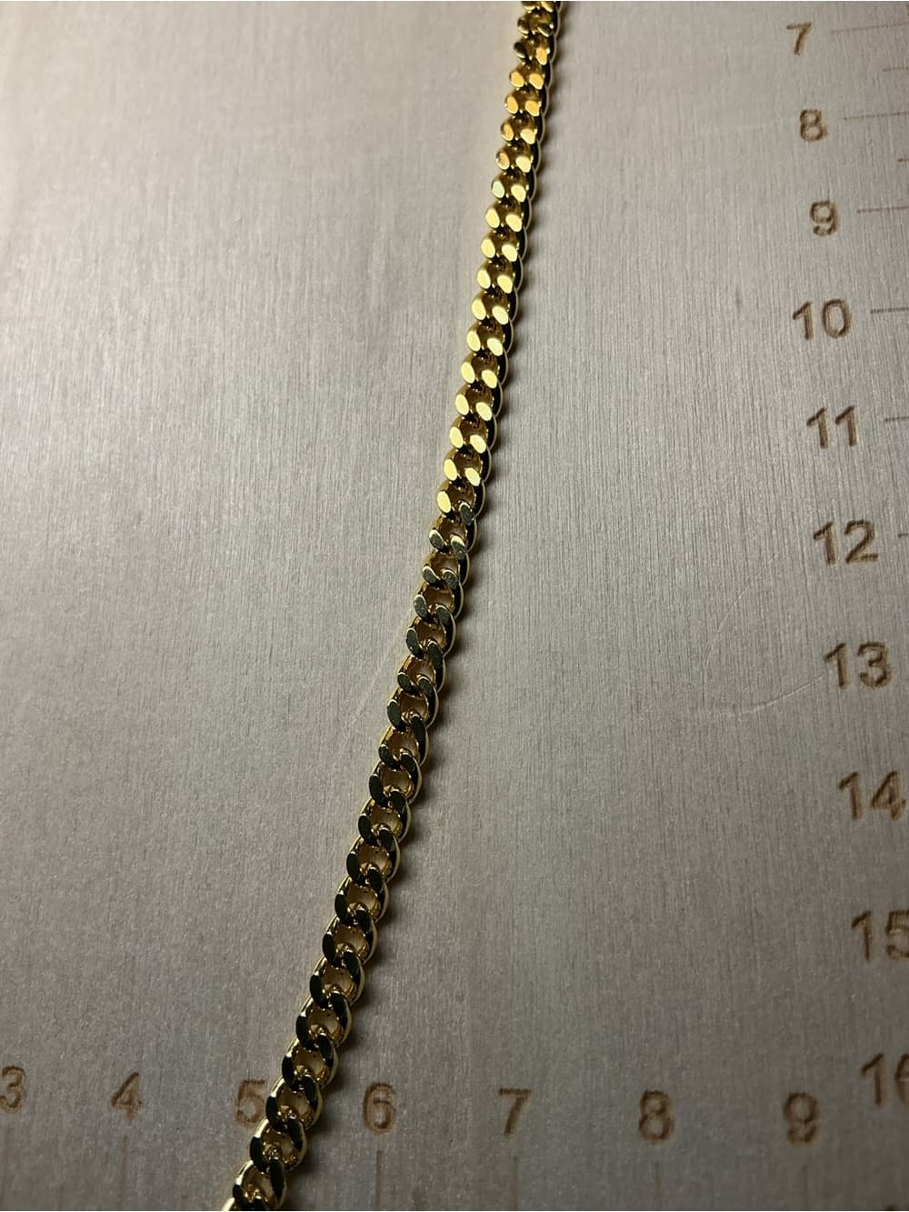 ⭐ Gold Tone Cuban Link Chain Necklace Minimalist Unisex Style
